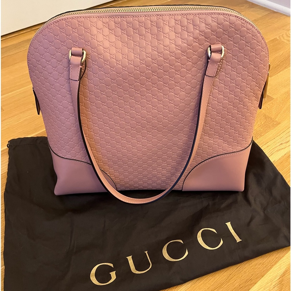 GENUINE, NEW! NEVER USED!! Gucci satchel in dusty pink.